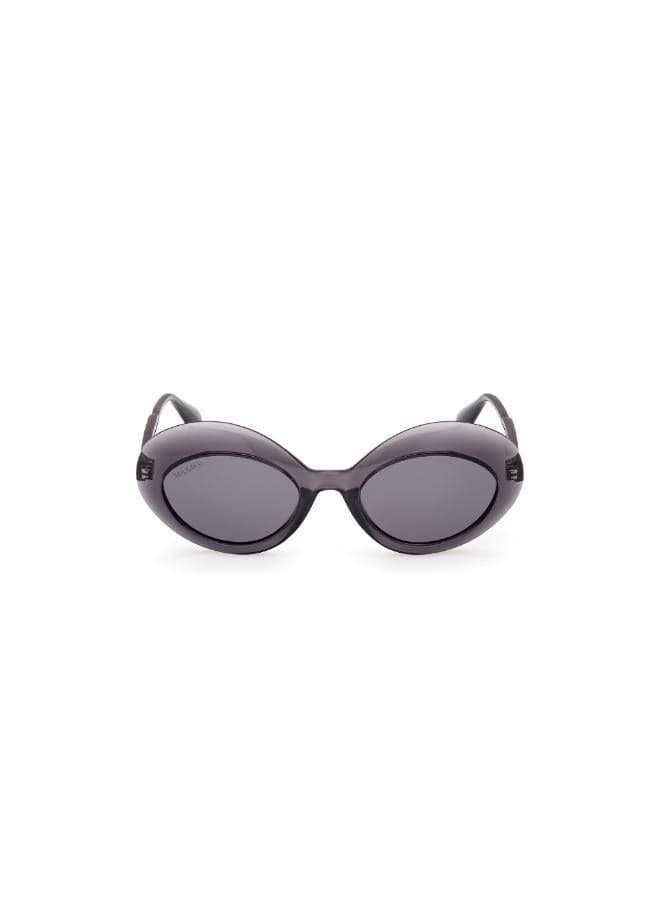 Oversized Sunglasses with UV Protection and Branded Pouch - Image 1