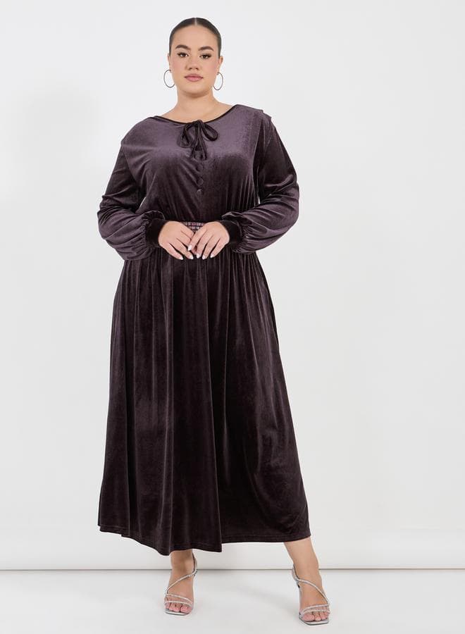 Plus Size Embroidered Waistband Velvet Look Maxi Dress - Image 1