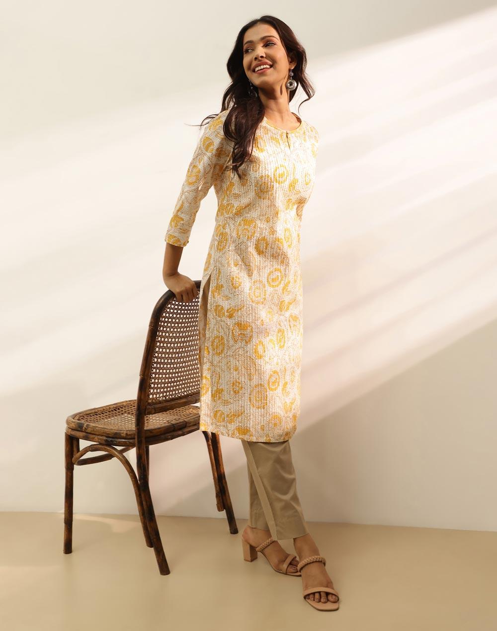 White Cotton Hand Block Printed Slim Fit Knee-Length Kurta - Image 1