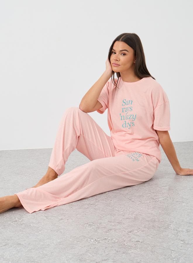 Slogan Print Round Neck T-Shirt and Pyjama Set - Image 1