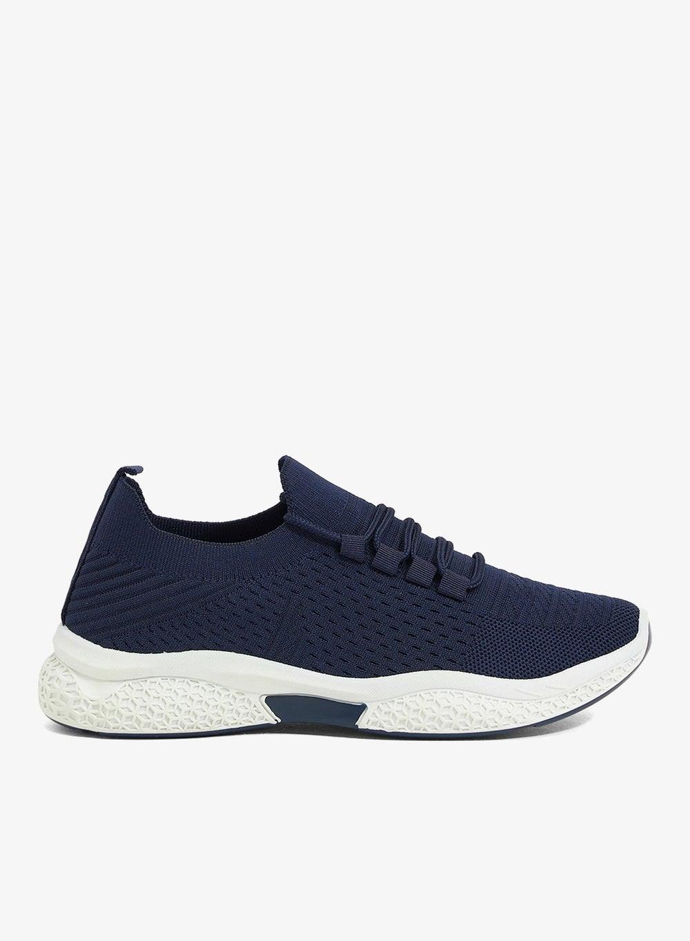 Knitted Low-Top Sneaker for Everyday Wear - Image 1