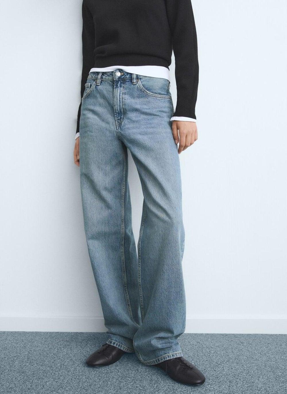 Casual Straight Fit Jeans for Everyday Wear - Image 1