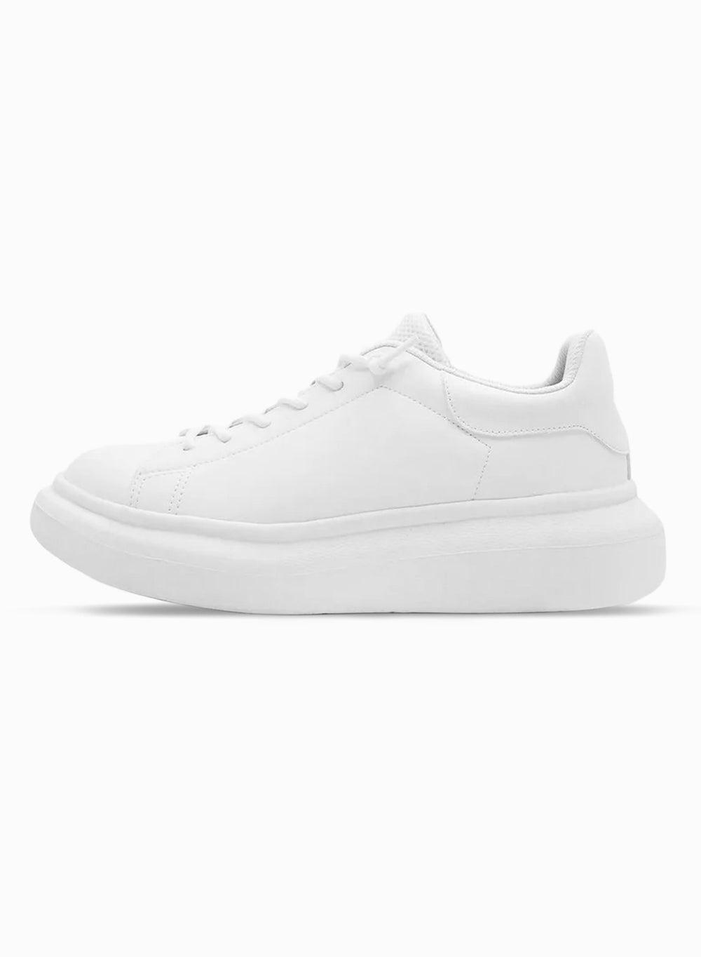Soft Shoes Women’s Lightweight Low-Top Sneakers - Image 1