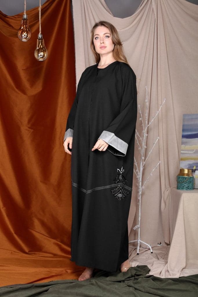 Embroidered Cuff Abaya with Detailed Finish - Image 1