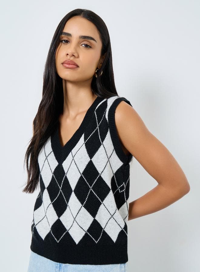 Styli Checked Sleeveless Knitted Top for Women - Image 1