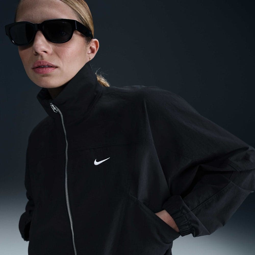 Nike Women's Sportswear Everything Wovens Repel Jacket - Image 1