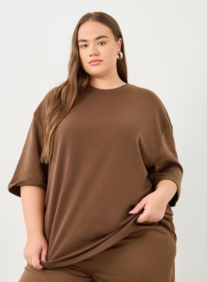 Styli Plus Size Brown Solid Short Sleeve T-Shirt - Image 1