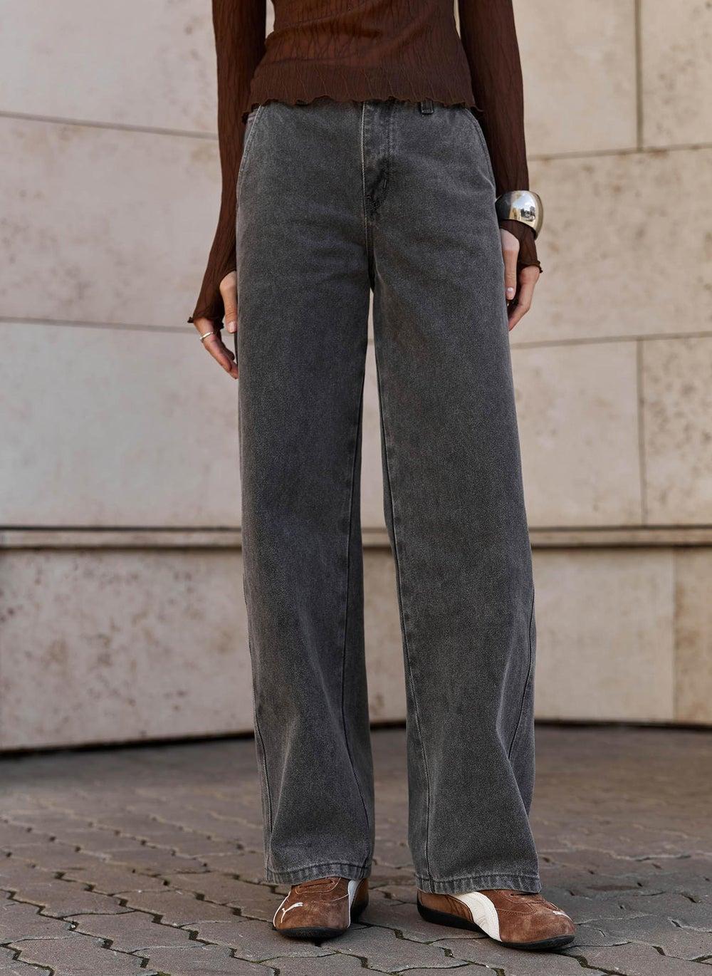 Loose Mid-Rise Full-Length Jeans with Belt Loops - Image 1
