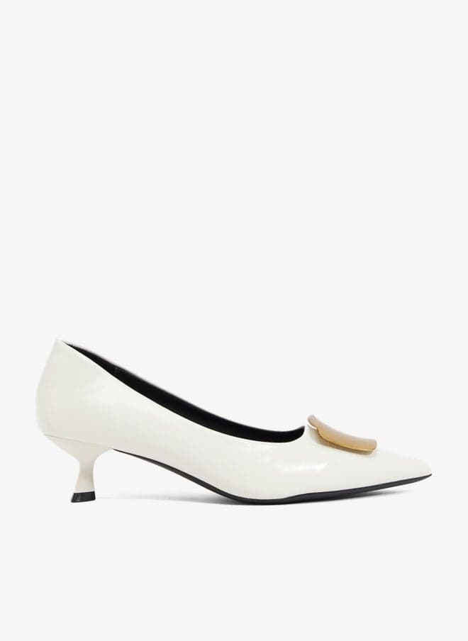 Classic Women's Pumps for Everyday Elegance - Image 1