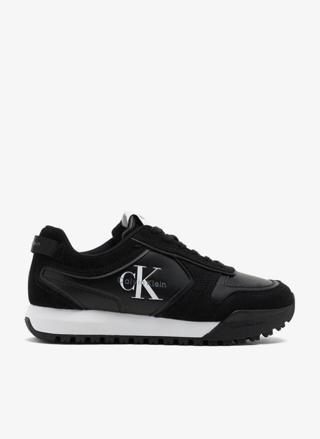 Casual Low Top Sneakers for Everyday Wear - Image 1