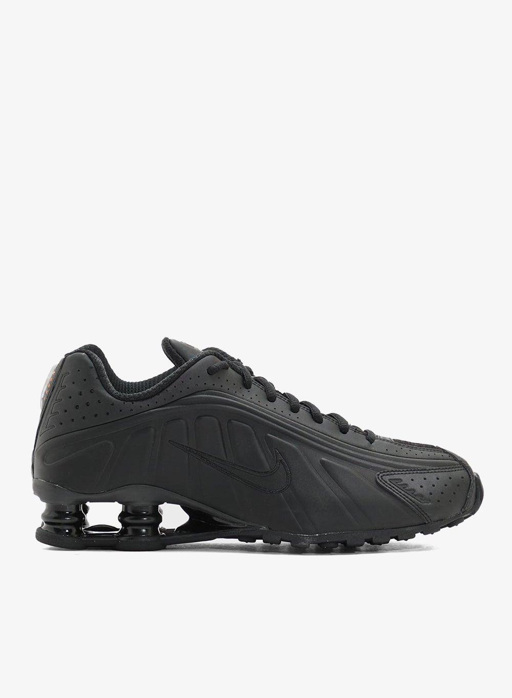 Nike Shox R4 Women's Low-Top Sneakers - Image 1