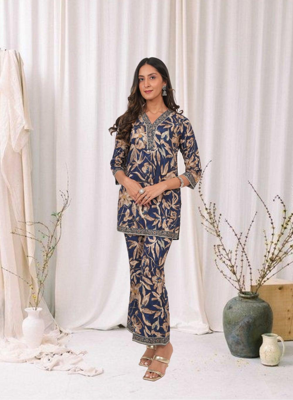 Navy Blue Floral Kurta Pant Set with Zari Detailing - Image 1