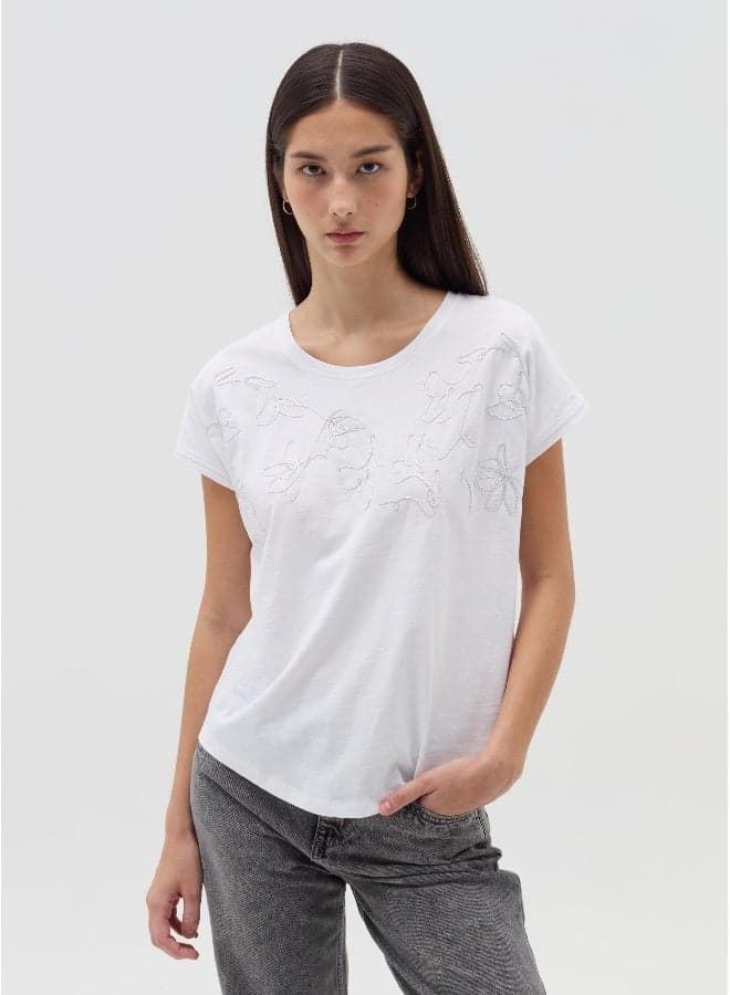 Floral Embroidery Cotton T-Shirt - Image 1