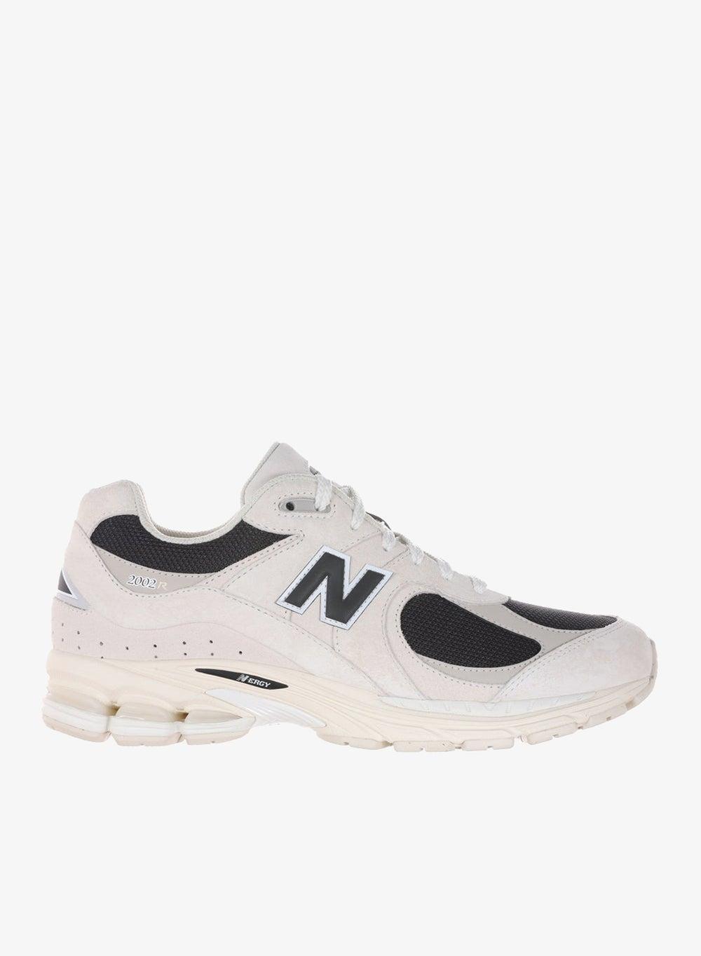 2002 Low-Top Women’s Sneakers - Image 1