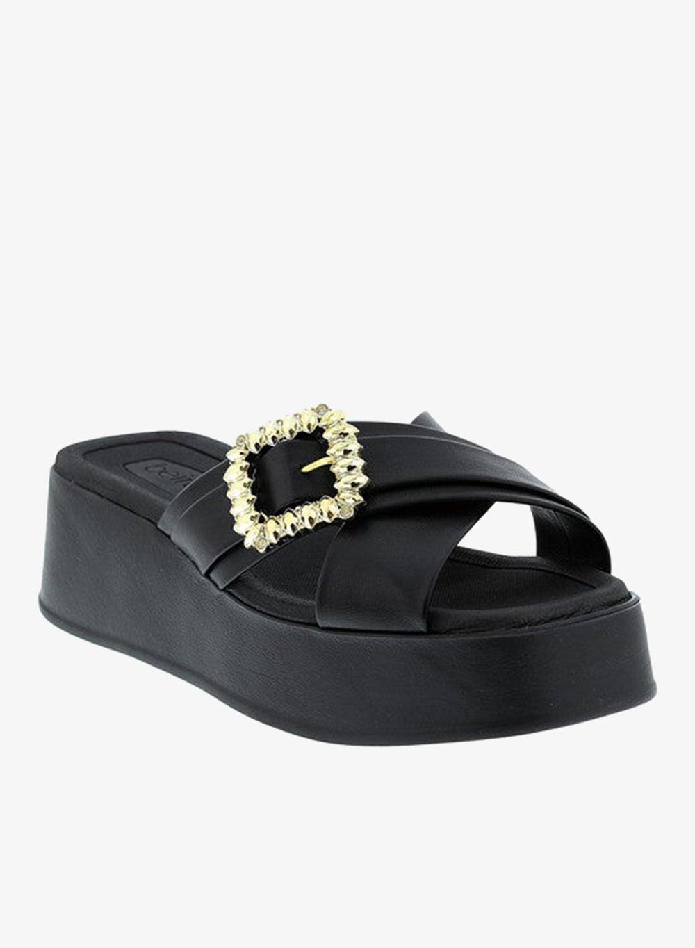 Women’s Flat Sandals with Cushioned Sole and Breathable Straps - Image 1
