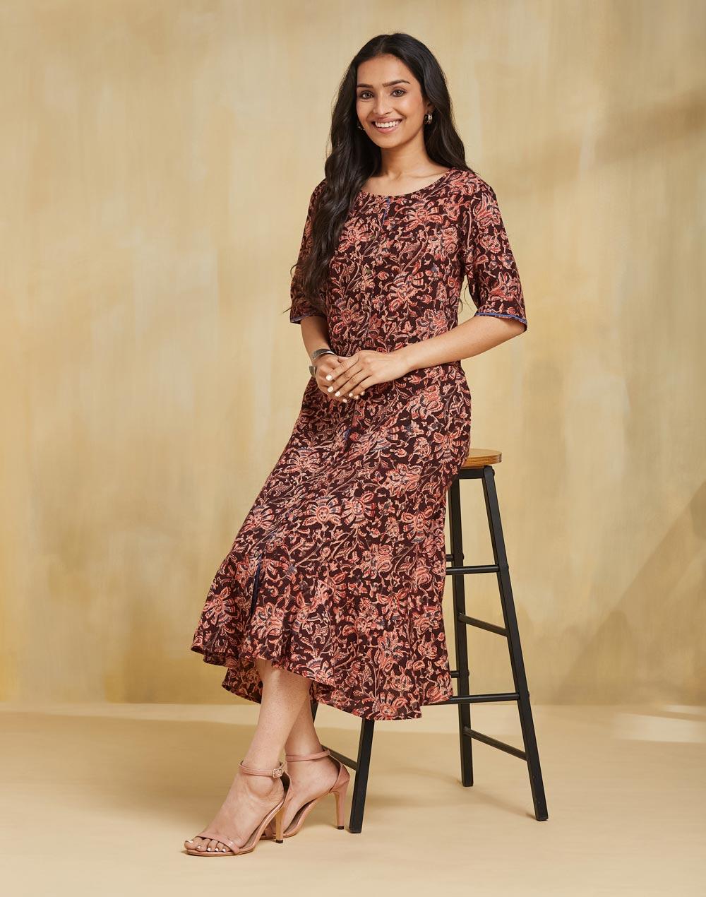 Floral Print Midi Dress with Short Sleeves - Image 1
