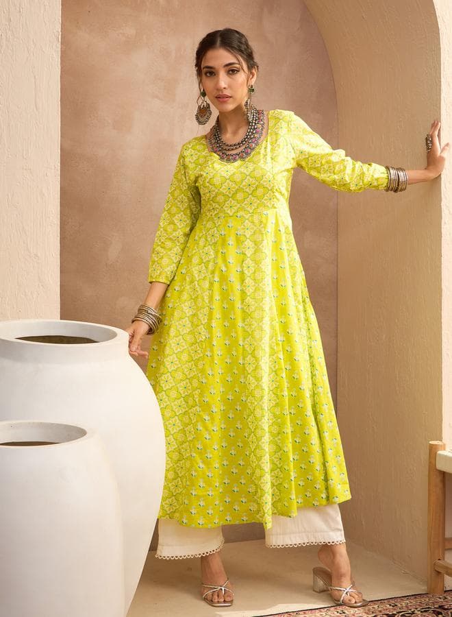 Green Floral Sweetheart Neck Anarkali Kurta - Image 1