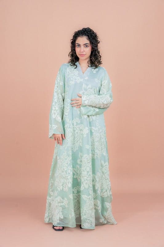 Floral Embroidered Jalabiya for Elegant Everyday Wear - Image 1