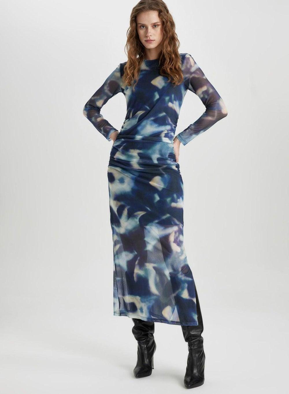 Abstract Print Maxi Dress with Long Sleeves - Image 1