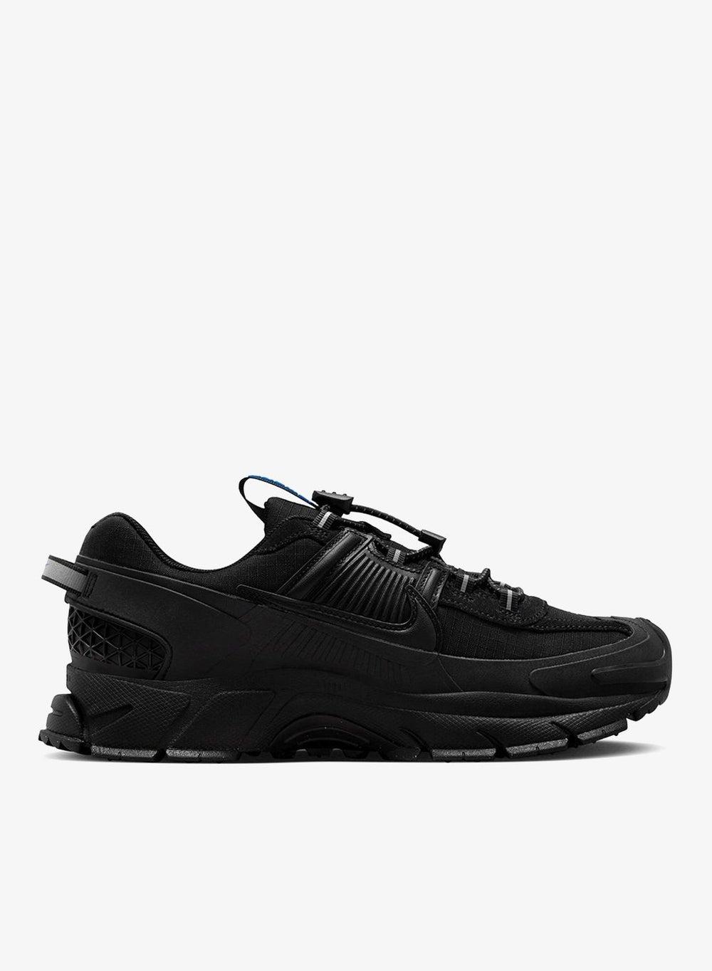 Nike Zoom Vomero Roam Winterized Women's Low-Top Sneakers - Image 1