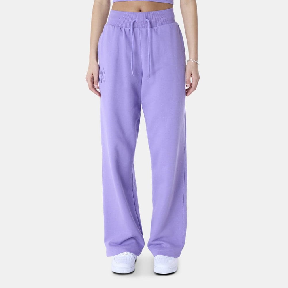 Women's New York Yankees League Essential Joggers - Image 1
