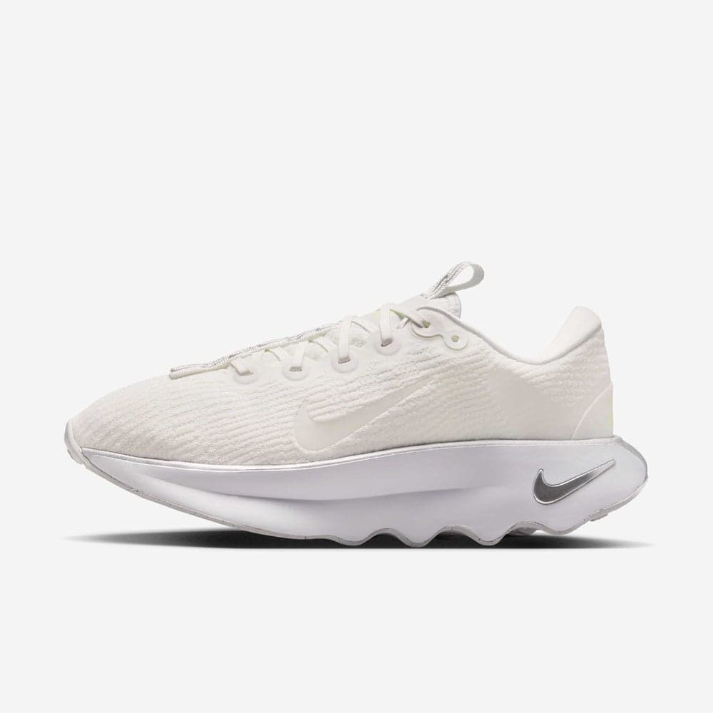Nike Women's Motiva Walking Shoes for Smooth Comfort - Image 1
