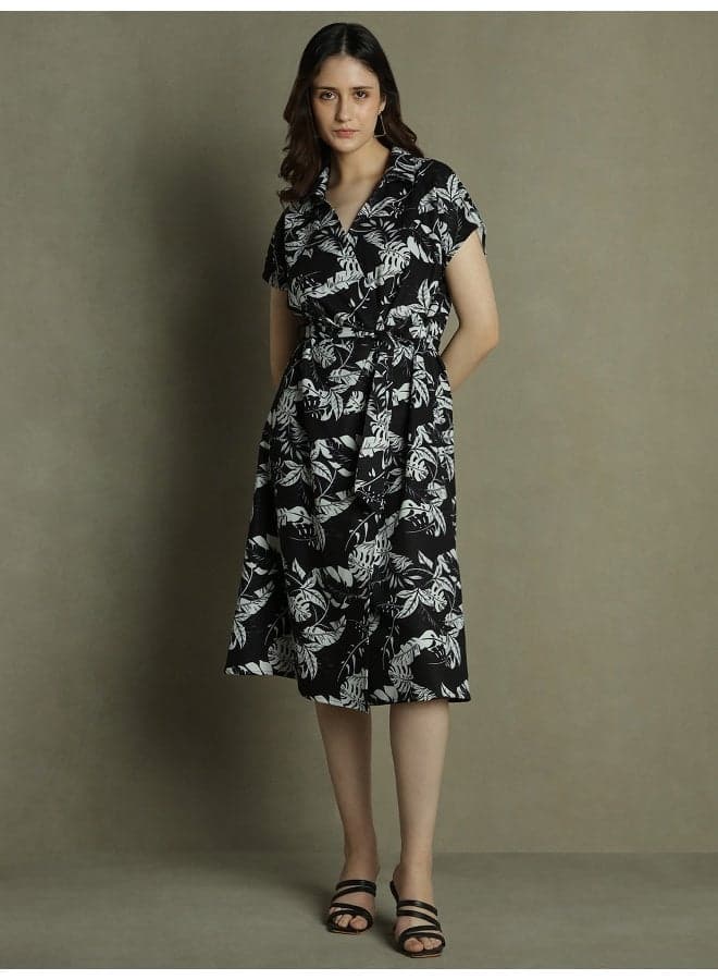 Monochrome Leaf Print Midi Shirt Dress - Image 1