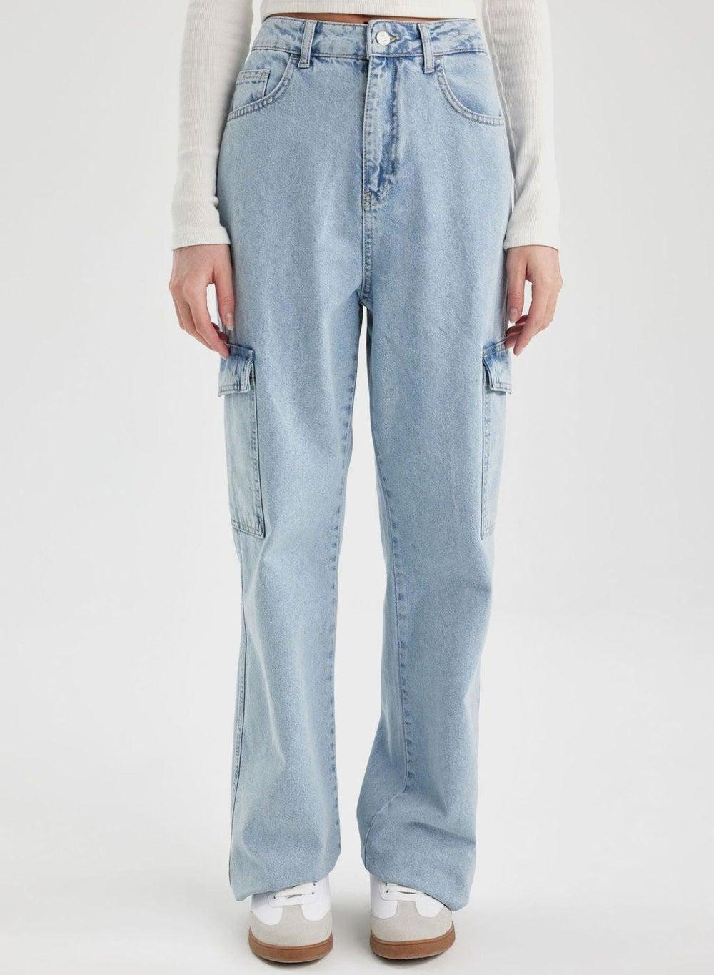 Wide Leg High Waist 90s Cargo Jeans - Image 1