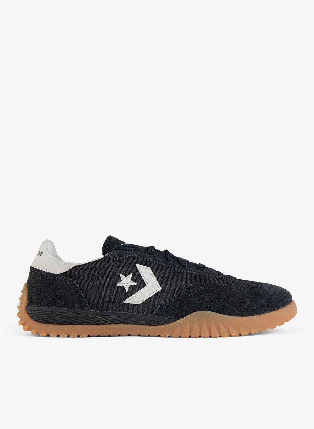 Converse Run Star Unisex Low-Top Sneakers - Image 1