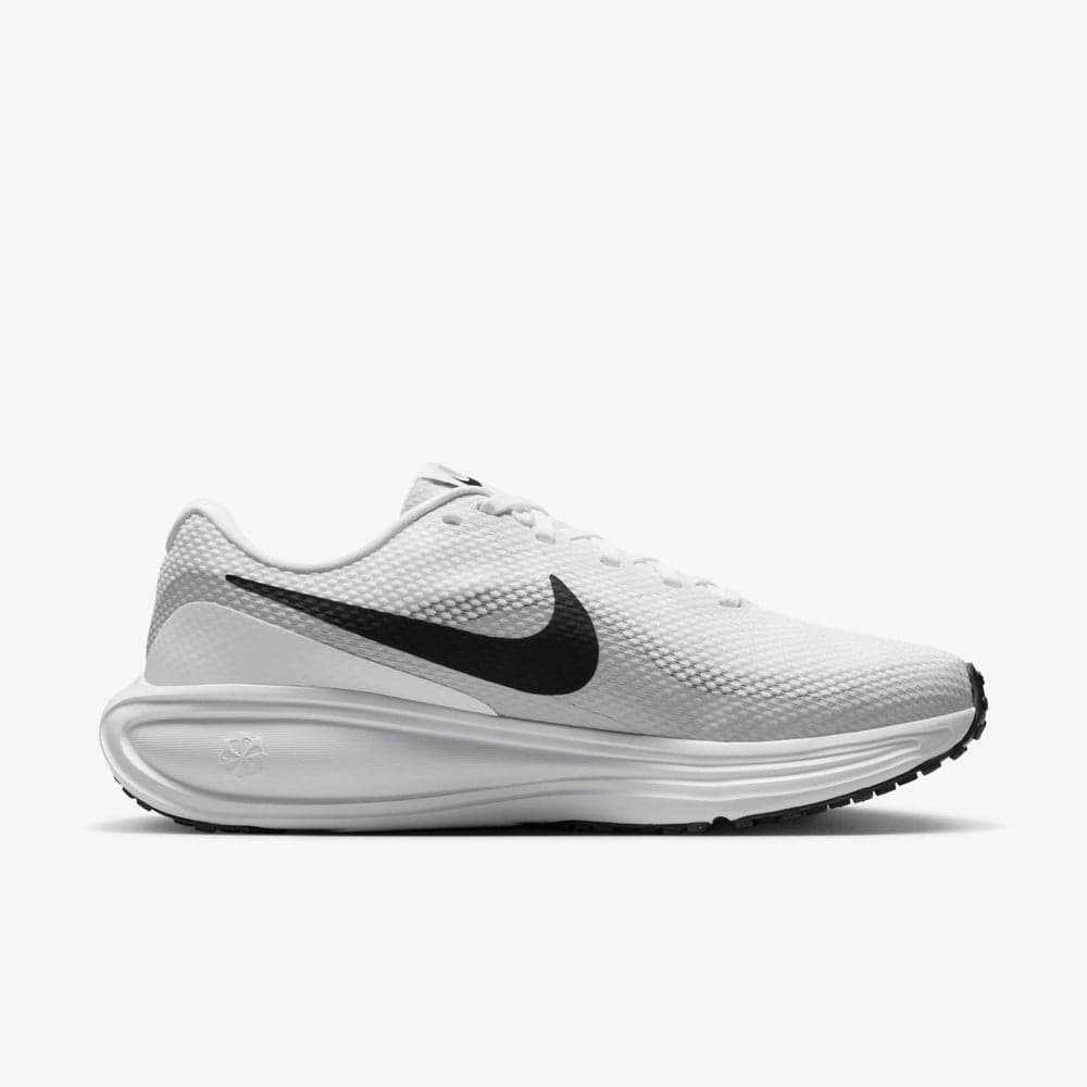 Women's Revolution 8 Wide Running Shoes - Image 1