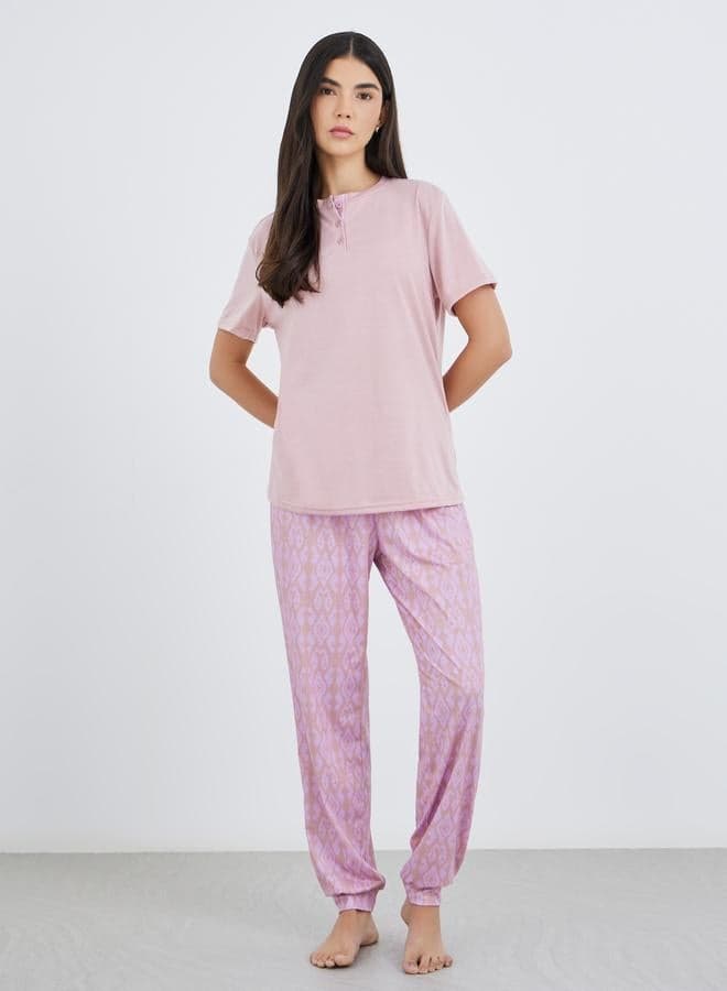 Solid Short Sleeve T-Shirt and Cuffed Pyjama Set - Image 1
