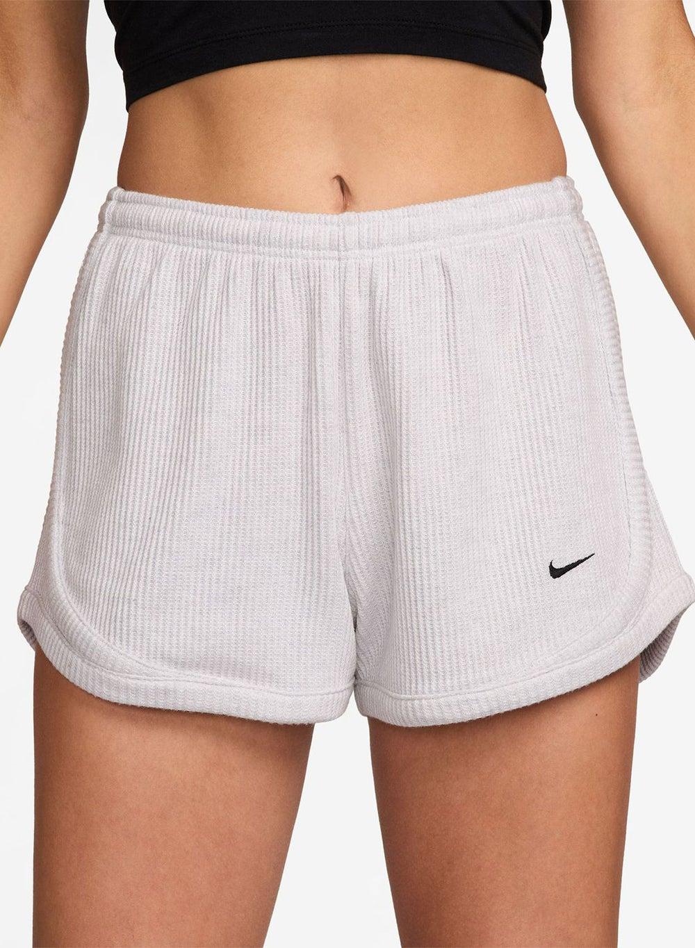 3" Nsw Chill Wash Fleece Shorts - Image 1