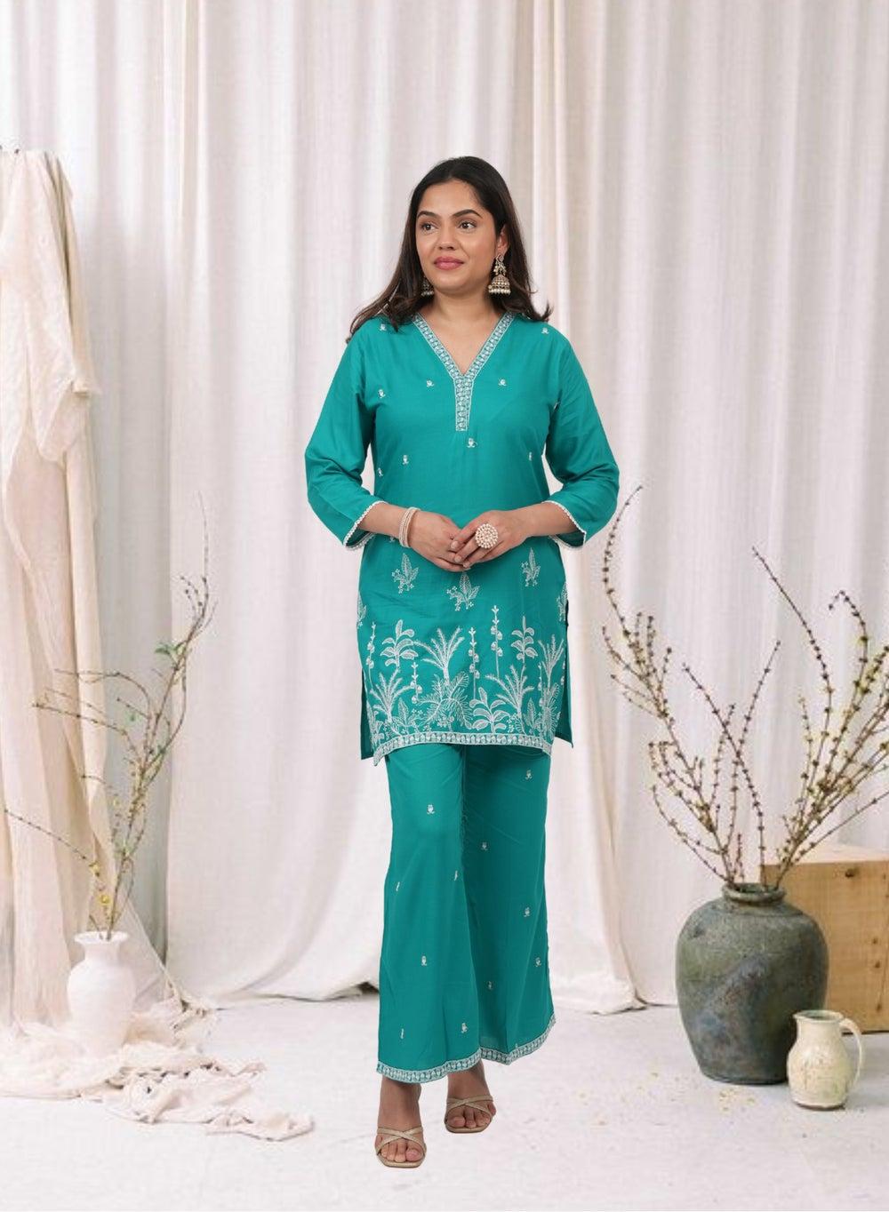 Green Embroidered Kurta Pant Set with Mirror Work - Image 1