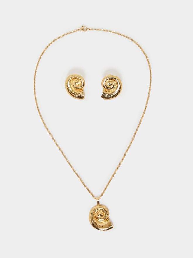 Styli Shell Design Pendant Necklace and Stud Earrings Set - Image 1