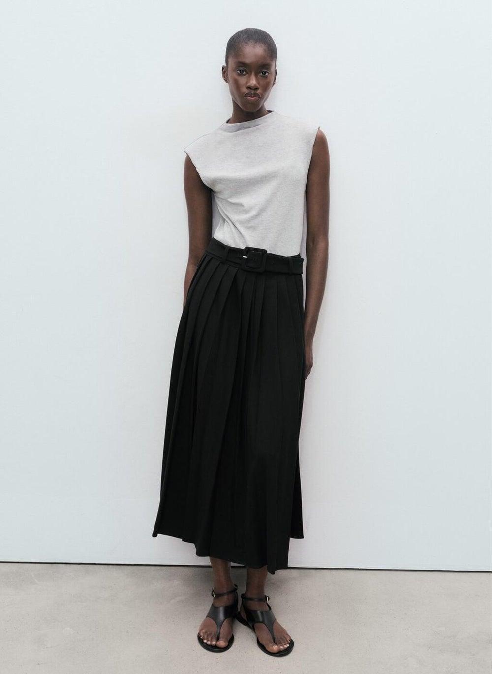 Contrasting Belt Midi Dress with Pleated A-Line Skirt - Image 1