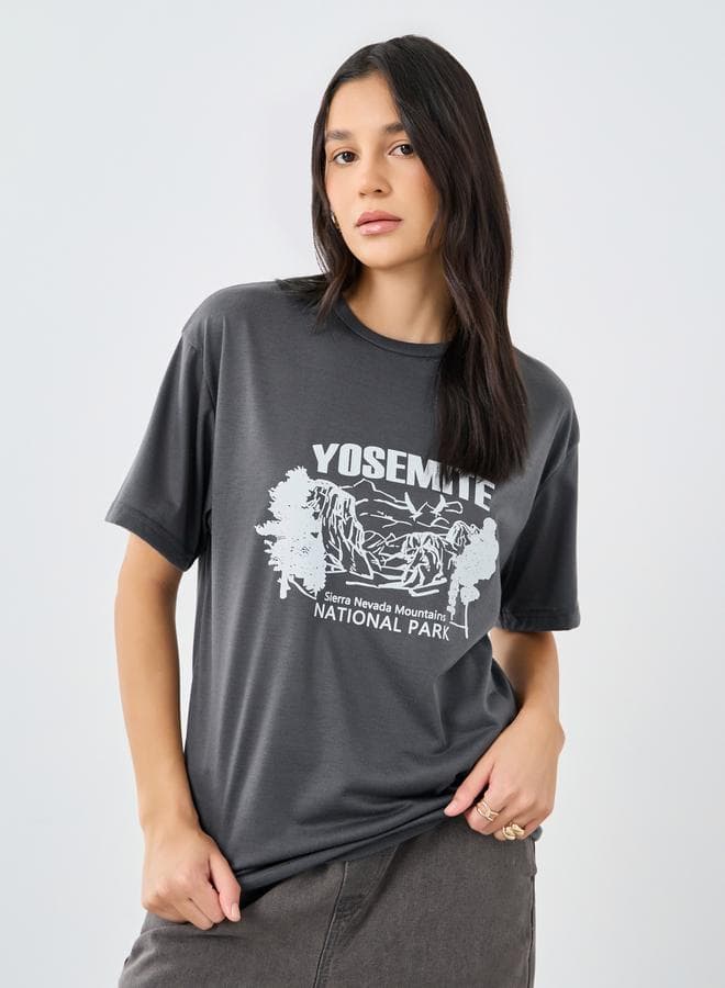 Women Grey Yosemite Oversized Graphic T-Shirt - Image 1