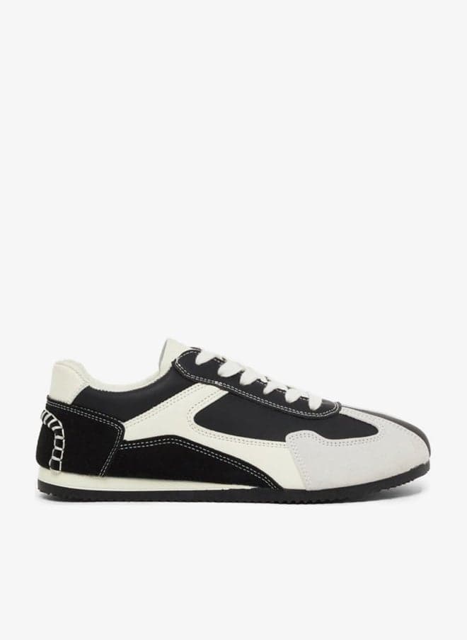 Color Block Round Toe Lace-Up Low-Top Sneakers - Image 1