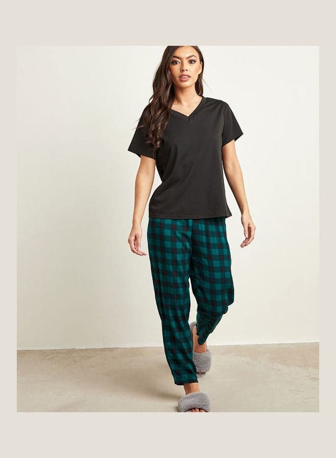 Solid V Neck T-Shirt and Checked Print Pyjama Set - Image 1