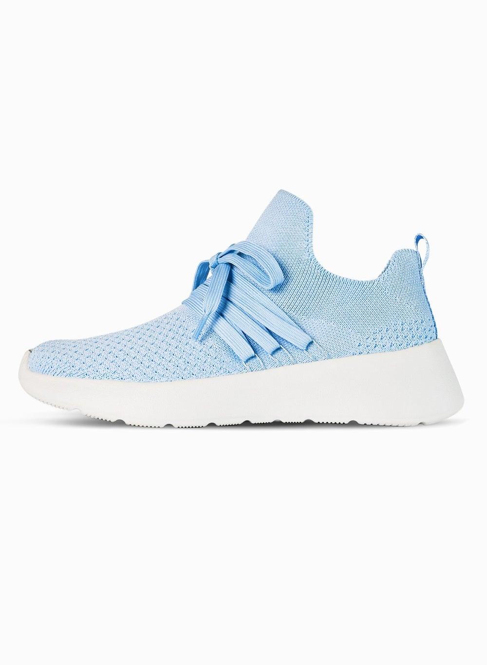 U-Flow Women's Low-Top Sneakers - Image 1