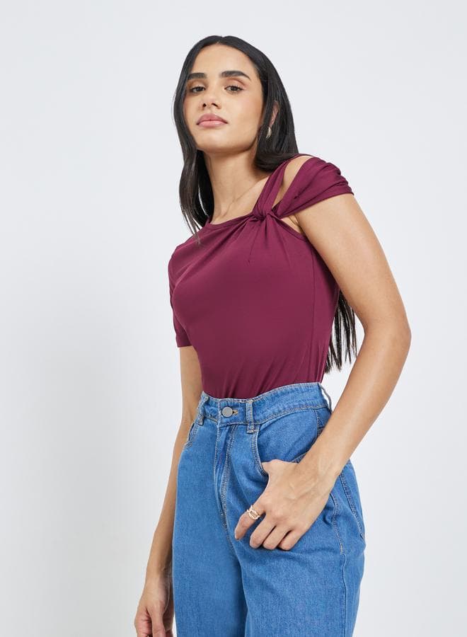 Styli Women Maroon Knot Detail Knit Off-Shoulder Top - Image 1