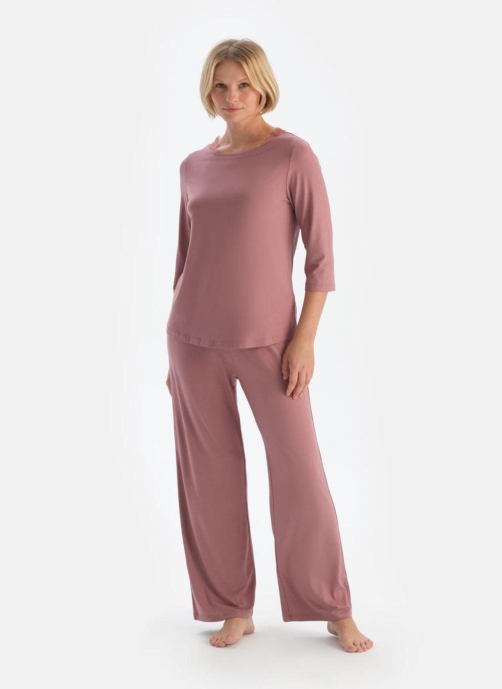 Supreme Crew Neck Pink T-Shirt & Trousers Pajama Set - Image 1